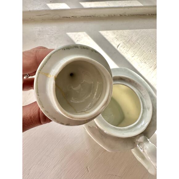 Beautiful Butterfly & Flower Japanese Tea Set - Picture 11 of 13